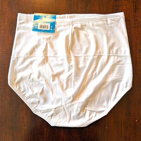 Vanity Fair Set of 8 Smoothing Briefs - Picture 7 of 7